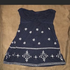 2 tops, 1 A&F & 1 Hollister